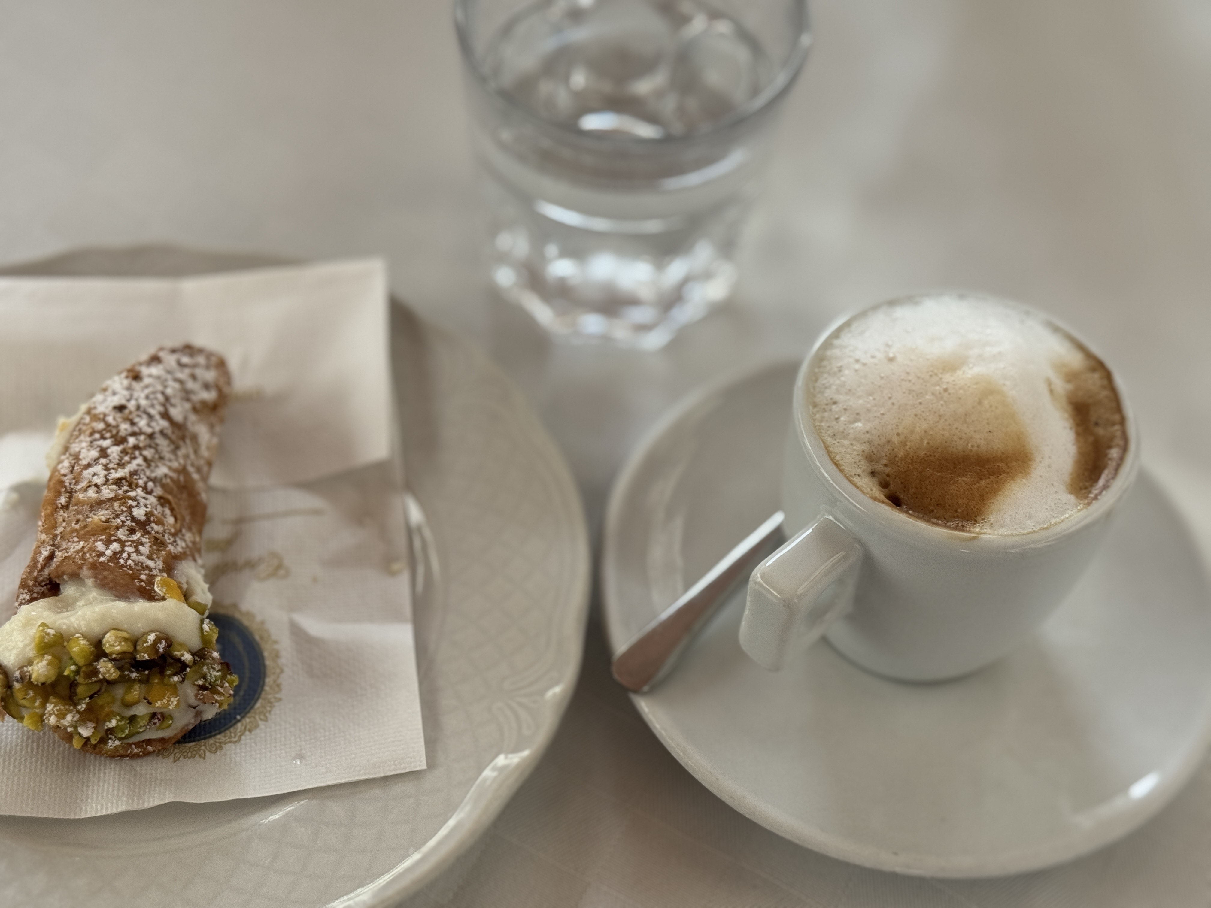 Al bar in Italia ☕
